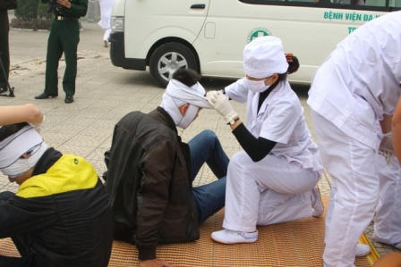 Công an Hà Nội chống bạo loạn, khủng bố và giải cứu con tin